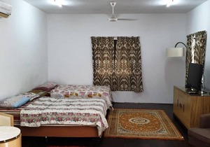 Mri Homestay Sg Buloh - Studio Unit with Chargeable Private Pool