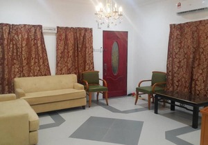 Mri Homestay Sg Buloh - 3 Br House on First Floor with Centralised Pool