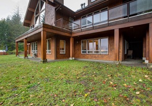 Mt. Baker Lodging Ensuite 15 - Sleeps 6!