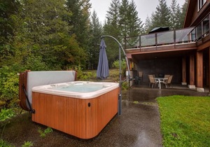 Mt. Baker Lodging Ensuite 15 - Sleeps 6!
