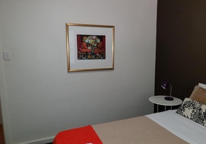 Mt.Lawley Superb 2 BR location Comfort, style 4