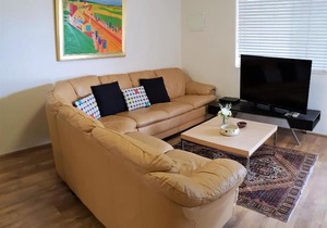 Mt.Lawley Superb 2 BR location Comfort, style 2