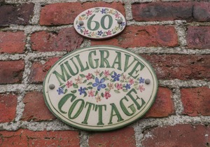 MULGRAVE COTTAGE, pet friendly, with open fire in Port Mulgrave