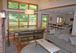 Multi-level, spacious, AC/FP, wood view, deck, swim club. F1344 by LRS