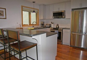 Multi-level, spacious, AC/FP, wood view, deck, swim club. F1344 by LRS