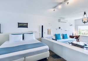 Mykonos Le Grand Bleu Beachfront Suite