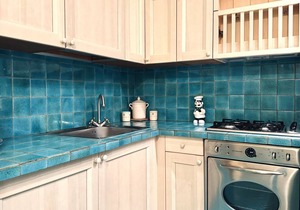 N214 - Numana, delightful two-room apartment in the historic center
