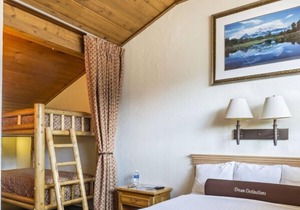 Natural Escape! Two Convenient Units, Close to Attractions