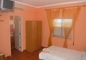 Nefama Pensao - Room I