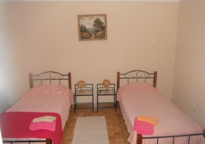 Nefama Pensao - Room IV