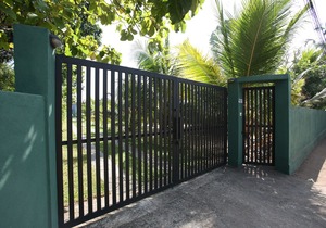 Negombo Villa near Beach/Airport - Sleeps 10