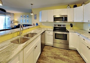 New 4 Bedroom 3 Bath Luxury Condo overlooking the water - Sleeps 12 max -C106
