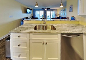 New 4 Bedroom 3 Bath Luxury Condo overlooking the water - Sleeps 12 max -C106