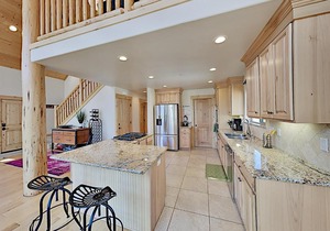 New-Build Chalet with Mountain Views & Hot Tub home