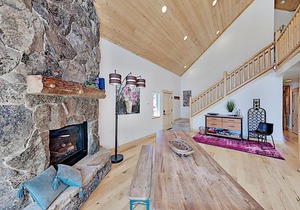 New-Build Chalet with Mountain Views & Hot Tub home