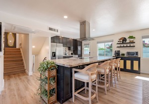 NEWLY REMODELED AND FURNISHED! Keim Villa 8 rooms, 15 beds Old Town Scottsdale