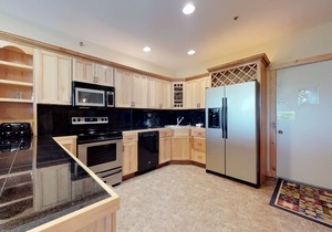 Newry condo with heated pool - ski-in/ski-out access to trails