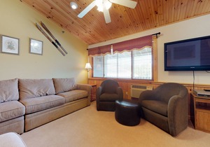 Newry condo with heated pool - ski-in/ski-out access to trails