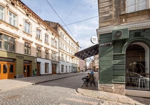 Next to Opera Apartment