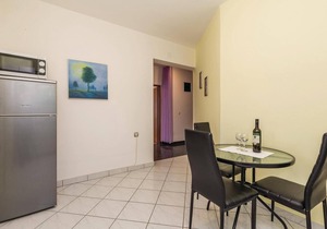 Nice apartment in Povljana with WiFi