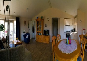Nice chalet with beach at 600 m.