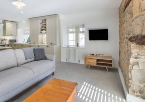 No.4 Tomlinson's Apartment