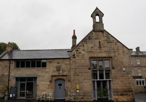 No.4 Tomlinson's Apartment