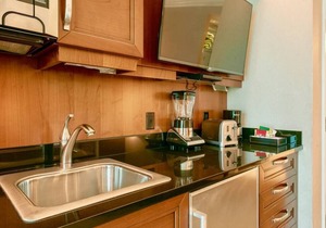 No Resort Fee ! Balcony Strip View Suite - Pool
