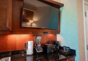 No Resort Fee Strip View Balcony+Free Valet+ Pool