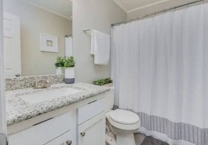 Oakleigh Square Townhome Unit #5