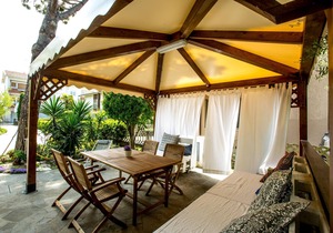 oasis of relaxation not far from the sea, parking in the inner courtyard.