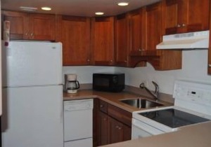 Ocean Block 2BR Condo w/Pool & Parking