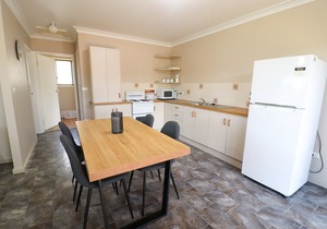 Ocean Breeze studio- Caves beach