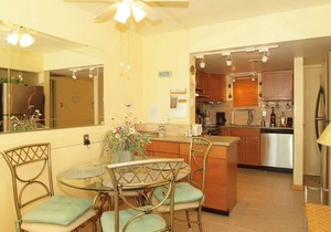OCEAN FRONT CONDO. ENJOY YOUR MORNING COFFEE SITTING ON YOUR PRIVATE BALCONY WATCHING THE SUNRISE.