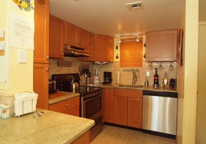 OCEAN FRONT CONDO. ENJOY YOUR MORNING COFFEE SITTING ON YOUR PRIVATE BALCONY WATCHING THE SUNRISE.