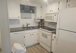 OCEAN FRONT CONDO. ENJOY YOUR MORNING COFFEE SITTING ON YOUR PRIVATE BALCONY WATCHING THE SUNRISE.