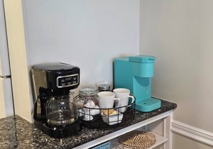 OCEAN FRONT CONDO. ENJOY YOUR MORNING COFFEE SITTING ON YOUR PRIVATE BALCONY WATCHING THE SUNRISE.