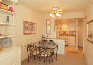 OCEAN FRONT CONDO. ENJOY YOUR MORNING COFFEE SITTING ON YOUR PRIVATE BALCONY WATCHING THE SUNRISE.