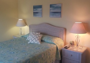 Ocean Side Beach Condo in Family Friendly Community! Oceanfront pool!!