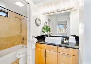 Ocean View, Steps to Waikiki Beach and Free Parking