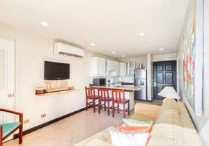 Ocean view villa w/terrace, free WiFi, and shared pool - walk to the beach