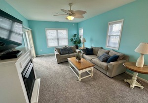 Ocean Views, Steps To Beach, and Close To Everything!