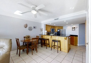 Oceanfront, 5th-Floor Condo with Ocean View, WiFi & Shared Pools/Hot Tub/Gym
