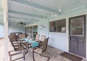 Ohana Beach House - 5 Bedrooms - Steps Away from Kailua Beach