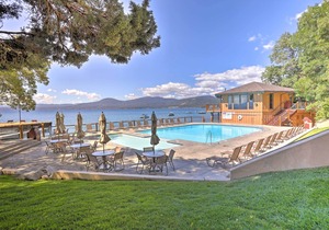 'Old Tahoe' Brockway Lodge w/Hot Tub & Lake Views!
