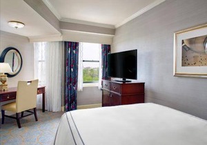 Omni Shoreham Hotel Traditional Room 1 Double Bed