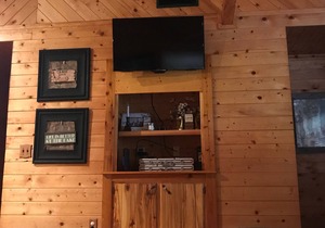 *Once a Part of the Beloved Shady Oak Lodge - Cabin 1 (Sleeps 6) w/ Boat Ramp*