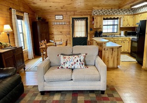 Once a Part of the Beloved Shady Oak Lodge - Cabin 2, 4 beds w/Boat Ramp
