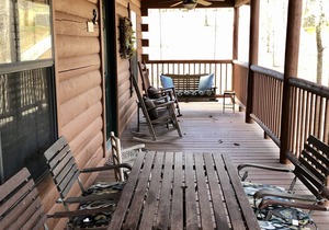 Once a Part of the Beloved Shady Oak Lodge - Cabin 2, 4 beds w/Boat Ramp
