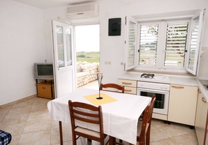 One bedroom apartment with terrace and sea view Lumbarda, Korčula (A-4429-a)